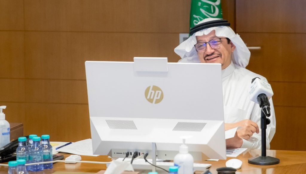 اكثر من 10 تخصصات لمسار التميز للابتعاث