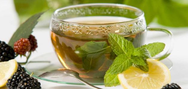 ما هي فوائد الشاي الاخضر على الريق وقبل النوم